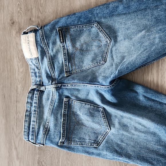 Calvin Klein Jeans - Picture 3 of 4